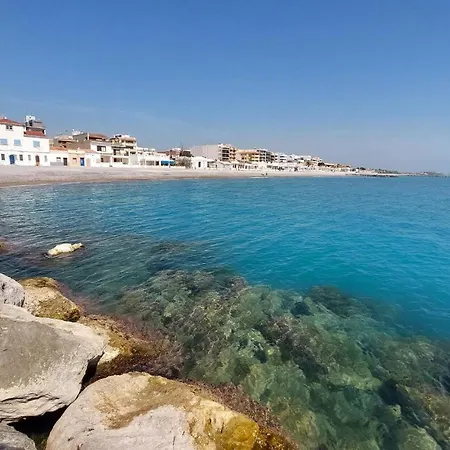2 Bedroom Beach Front Apartment In Moncofa Appartement